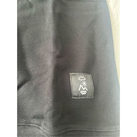 Vast Elements Collegiate Crew University T-shirt - Black NEW NWT - Picture 4 of 10